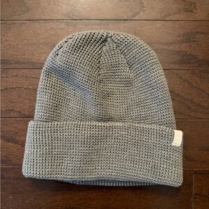 NWOT Vuori Gray Knit Beanie